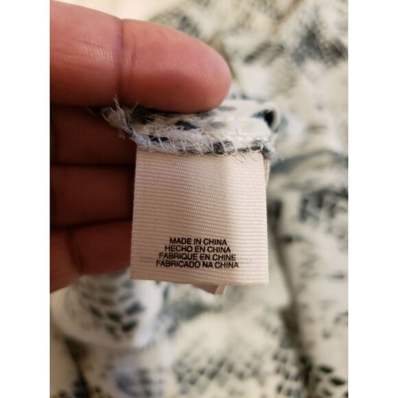 Rachel Roy, sleeveless, snakeskin print, hi-low top, blouse, size L - Picture 5 of 9